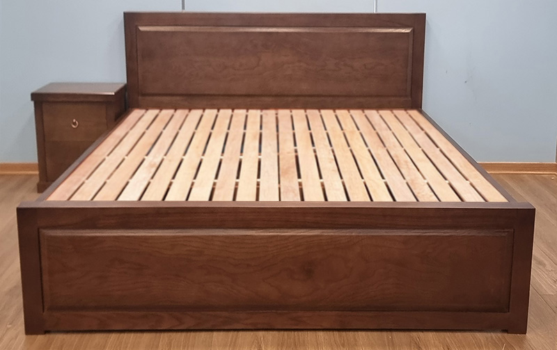 Giường ngủ đơn giản gỗ sồi