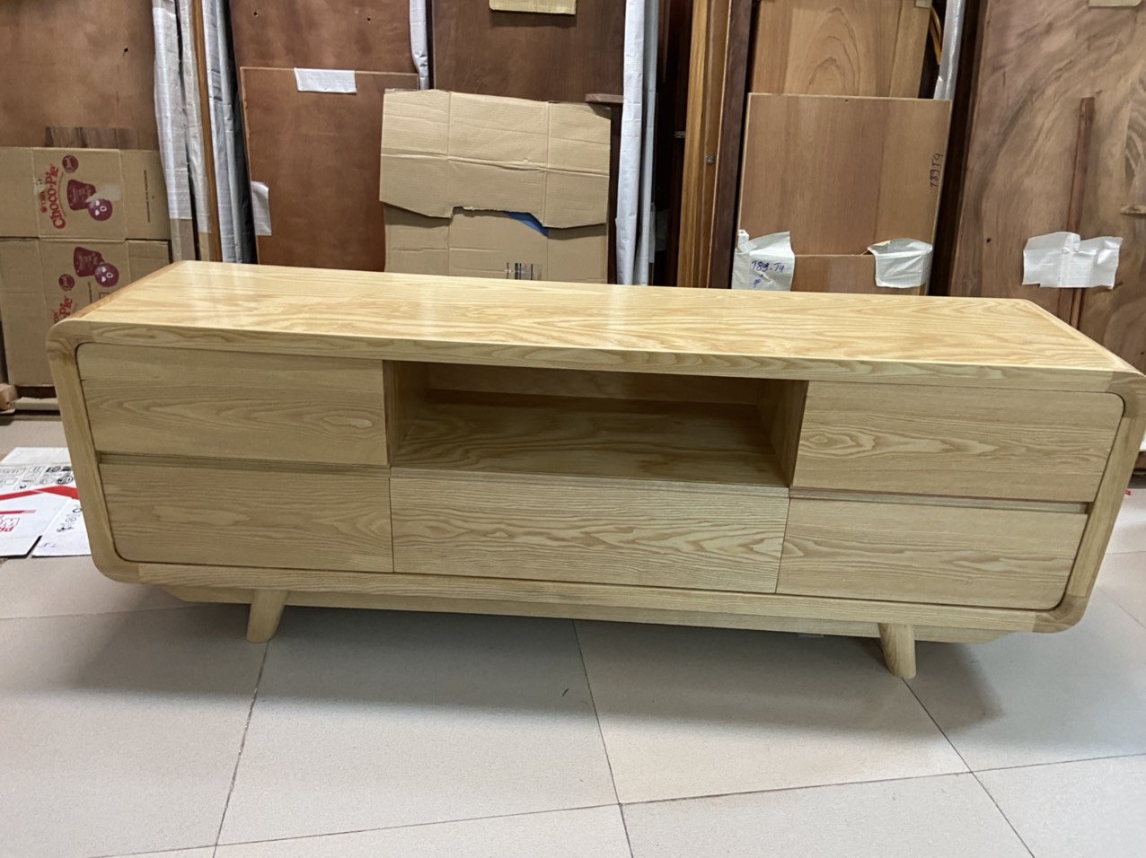 Kệ tivi gỗ sồi TV28